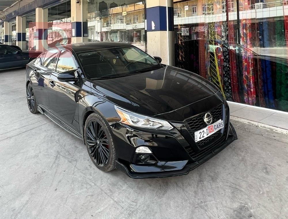 نيسان ألتيما